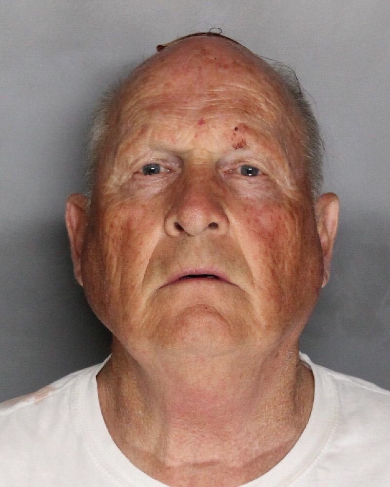 Fotografia policial (mugshot) de Joseph James DeAngelo, el Golden State Killer, 2018