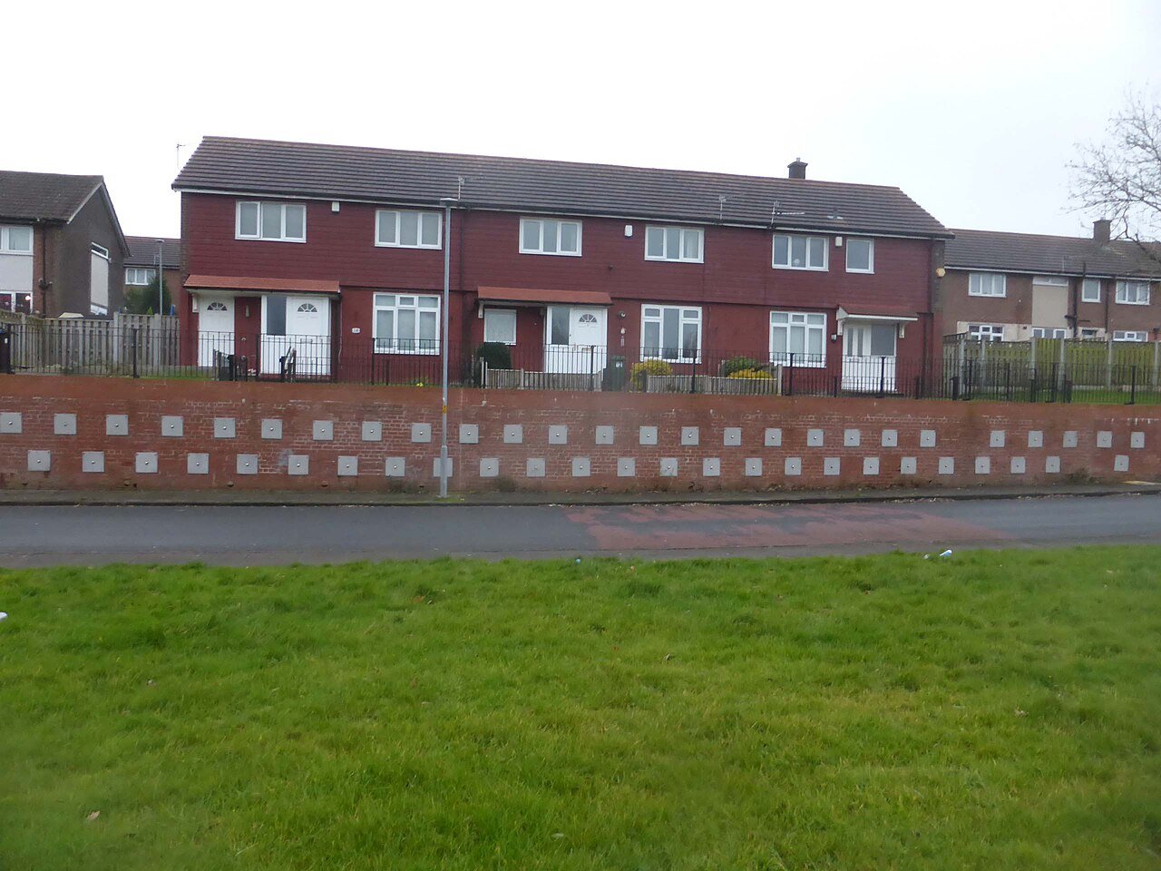 Wardle Brook Avenue en Hattersley, Reino Unido, donde vivieron Myra Hindley e Ian Brady y cometieron parte de los Moors Murders
