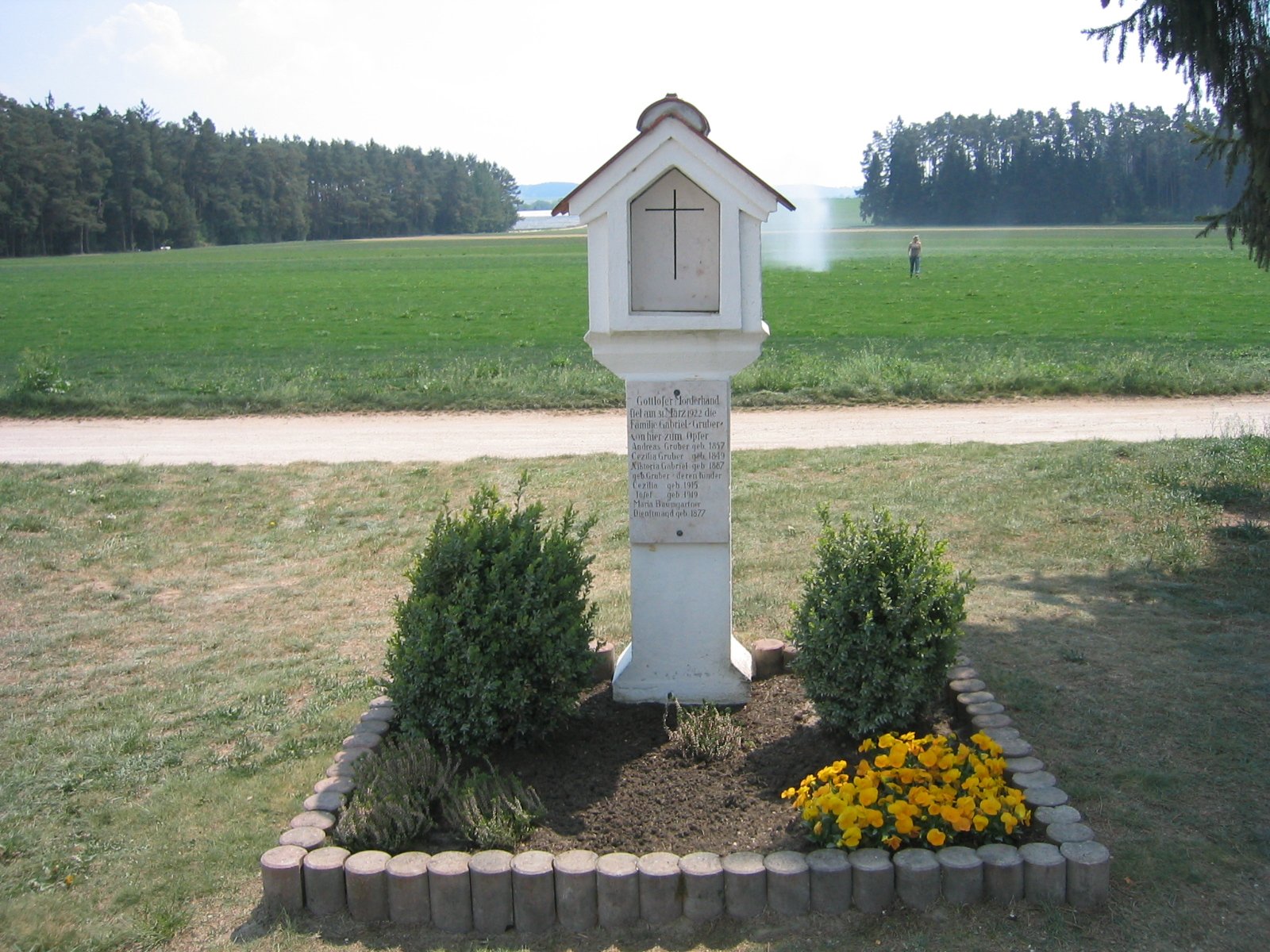 Marterl, monumento conmemorativo junto al lugar donde estuvo la granja Hinterkaifeck