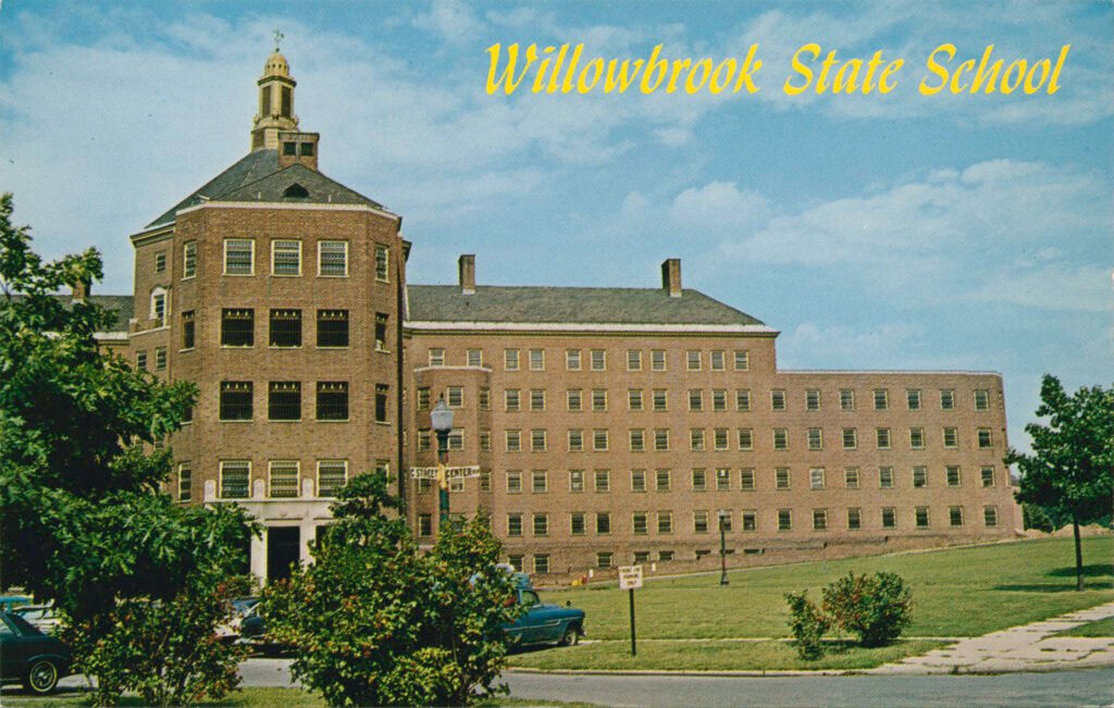 Edificio del Willowbrook State School en Staten Island, la institución vinculada a la leyenda de Cropsey